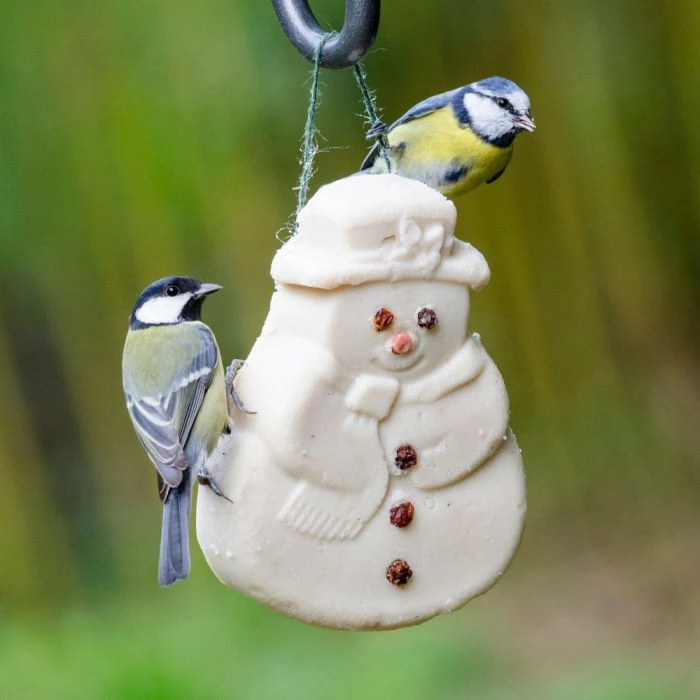 Suet Christmas Snowman 420g 2 Suet Christmas Snowman 420g - Image 2