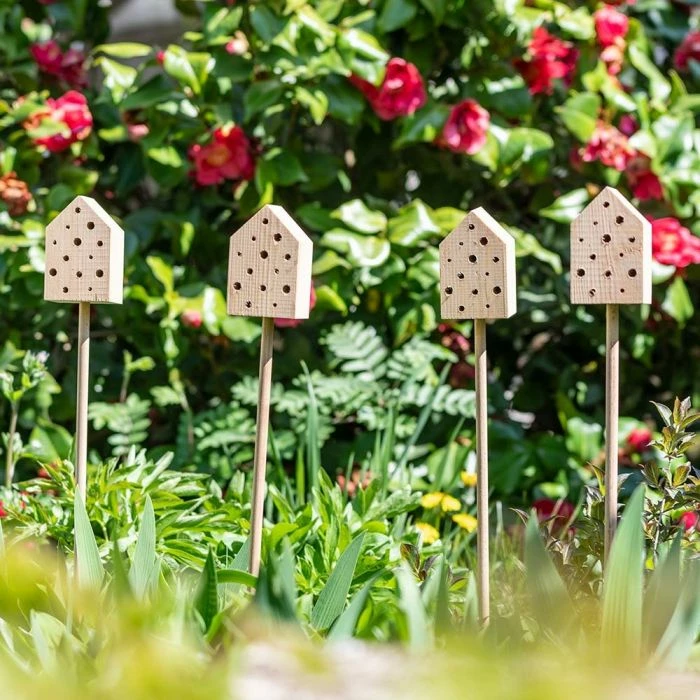 Cuba Mini Insect House On Pole - 4 Pack 2 Cuba Mini Insect House On Pole - 4 Pack - Image 2