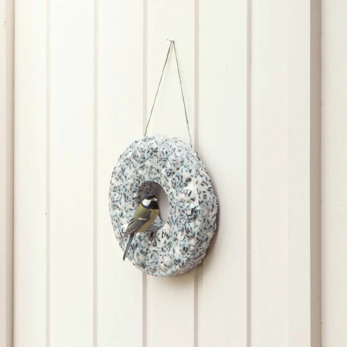 Suet Christmas Wreath Ring 1.2kg 3 Suet Christmas Wreath Ring 1.2kg - Image 3